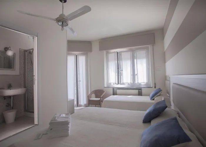 Kon Tiki 宾馆 阿拉西奥